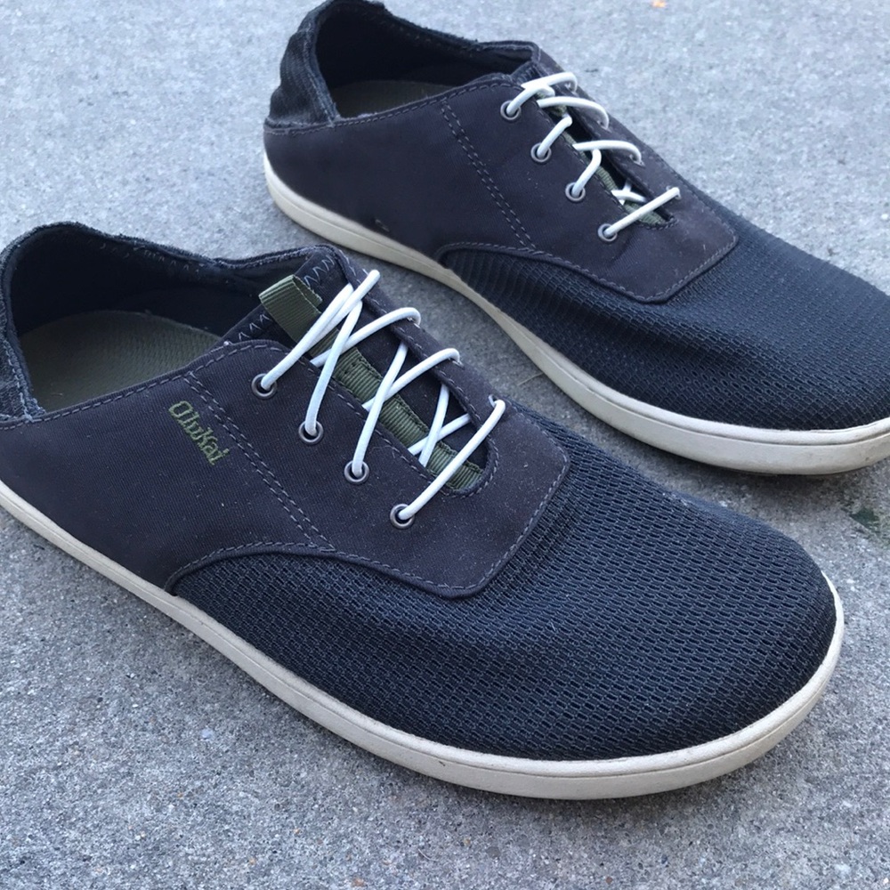 Olukai men’s sneaker size 9.5